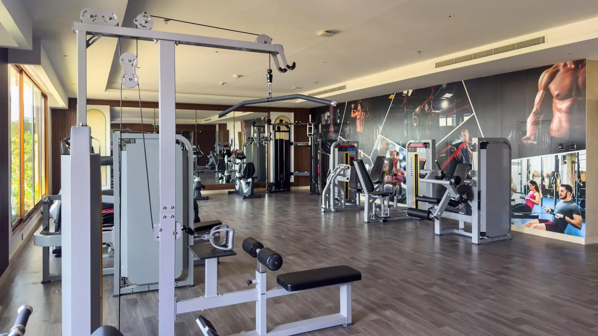 Luxe Spacious 1 Bedroom Apartment Dubai