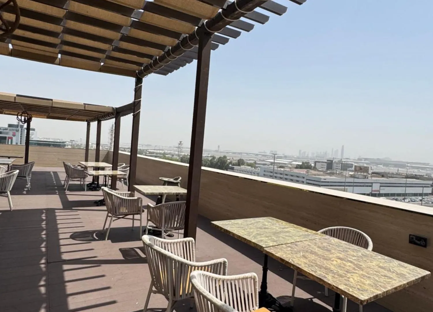 Luxe Spacious 1 Bedroom Apartment Dubai 0*,  United Arab Emirates