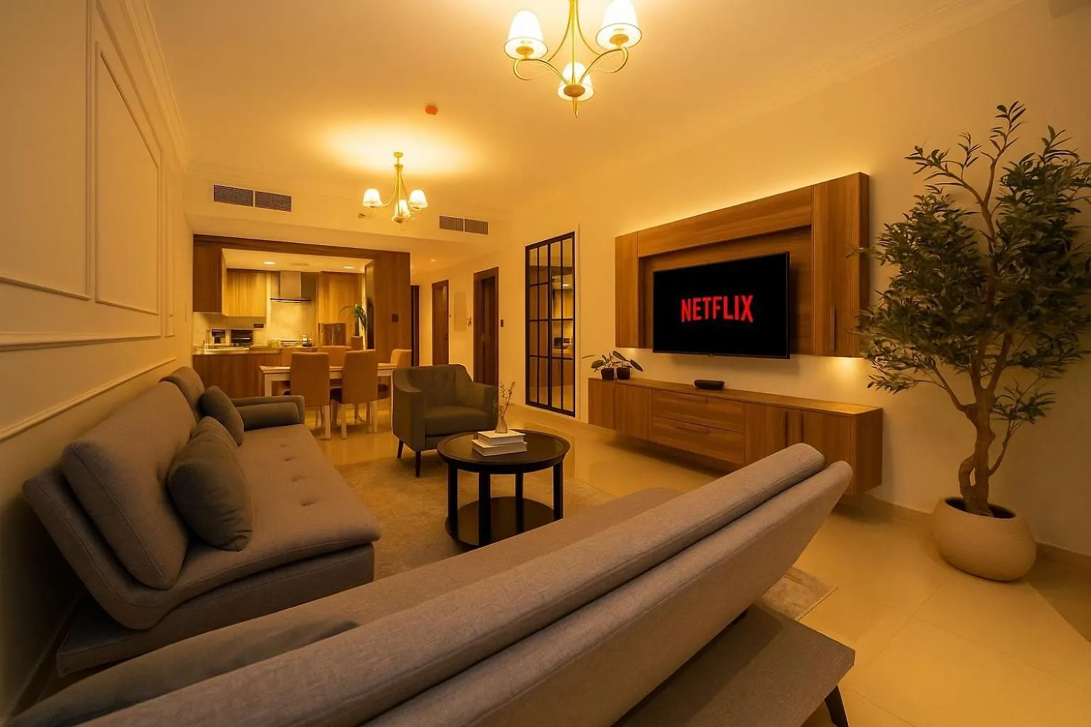 Luxe Spacious 1 Bedroom Apartment Dubai