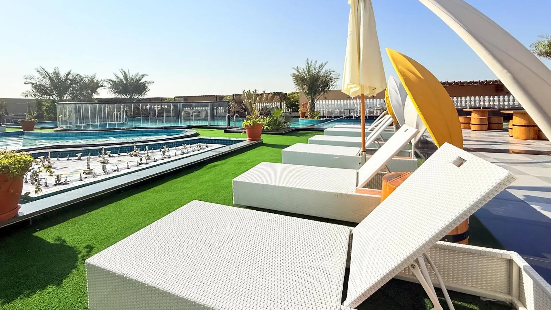 Luxe Spacious 1 Bedroom Apartment Dubai 0*,